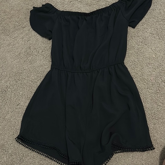 black romper size medium worn once - Picture 2 of 2